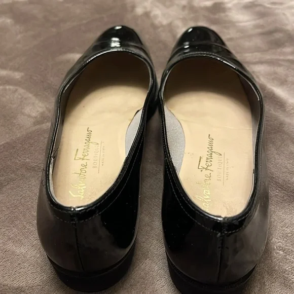 SALVATORE FERRAGAMO Black Patent Slip On Minimalist Loafer - sz 7.5 - Picture 5 of 10